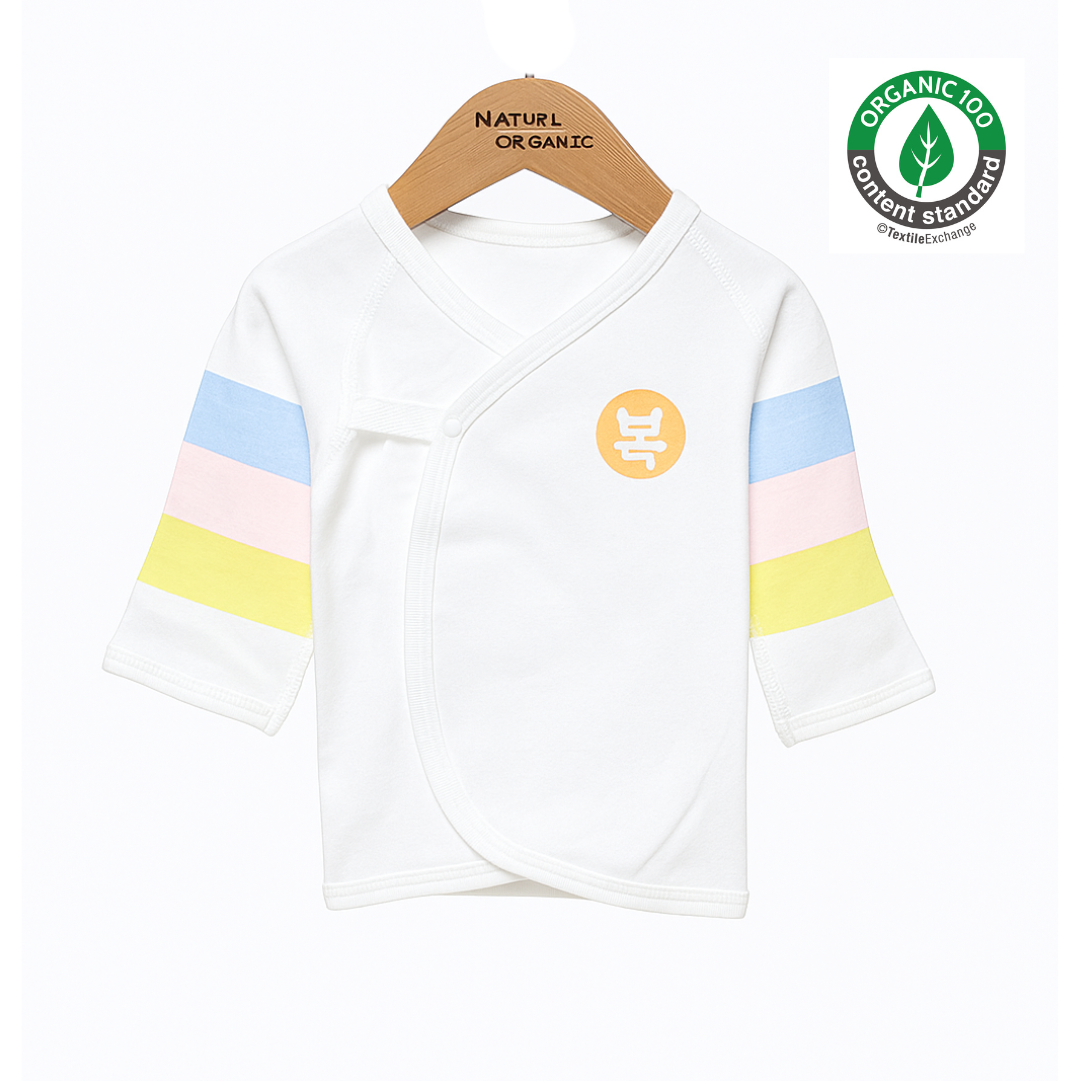 HIPZOO saekdong newborn jeogori front view with Organic 100 Content Standard logo
